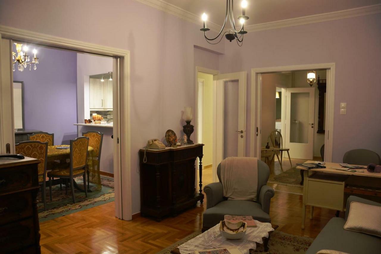 Vintage, Spacious Apartment In The Heart Of Athens! ภายนอก รูปภาพ